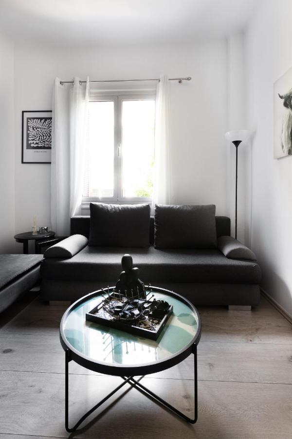 Apartment In The Heart Of The City Tesalonika Bagian luar foto