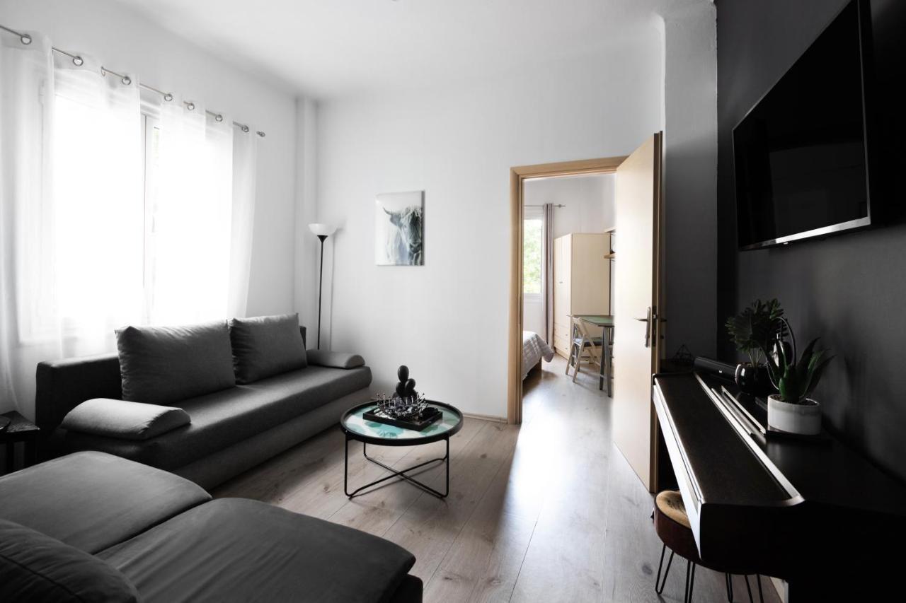 Apartment In The Heart Of The City Tesalonika Bagian luar foto