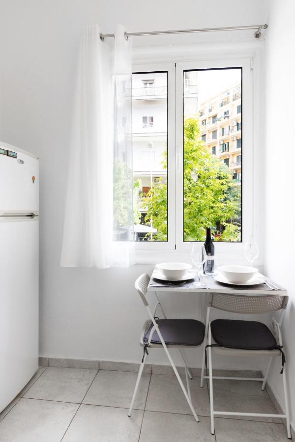 Apartment In The Heart Of The City Tesalonika Bagian luar foto