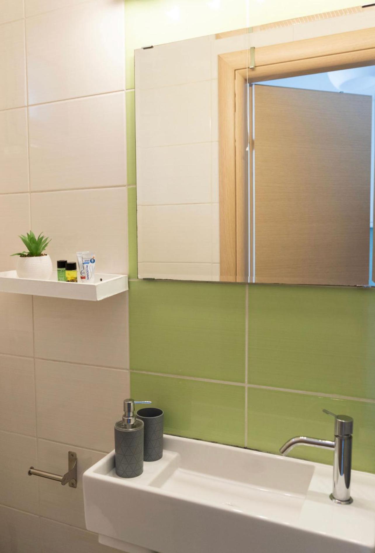 Apartment In The Heart Of The City Tesalonika Bagian luar foto